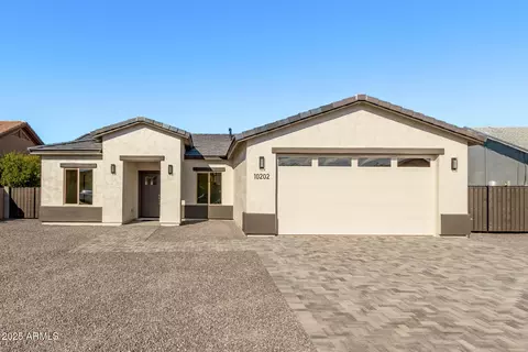 10202 W Sasabe Dr, Arizona City, AZ 85123