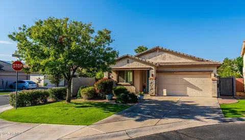 6850 S 27th Pl, Phoenix, AZ 85042