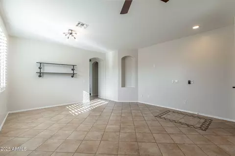 6850 S 27th Pl, Phoenix, AZ 85042 photo 4