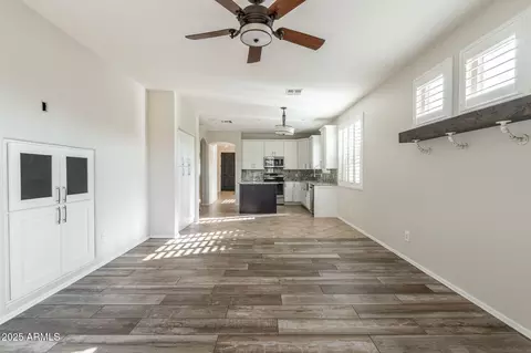 6850 S 27th Pl, Phoenix, AZ 85042 photo 10