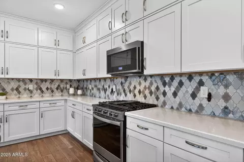 Kitchen - 9430 E Solina Ave, Mesa, AZ 85212 photo 4 of 4