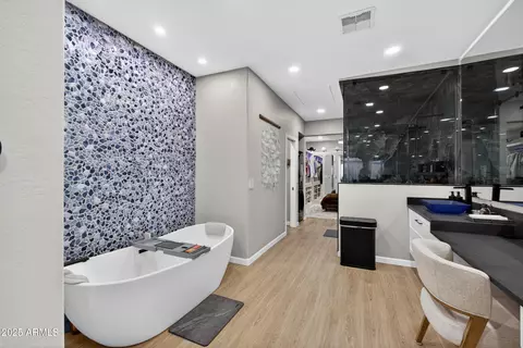 Bath - 3529 E Lowell Ave, Gilbert, AZ 85295 photo 2 of 7