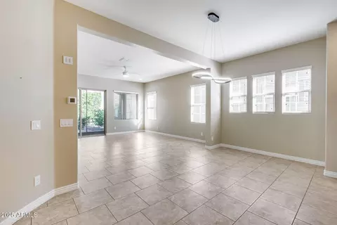 Living - 4630 E Navigator Ln, Phoenix, AZ 85050 photo 2 of 4