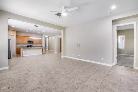 Living - 4630 E Navigator Ln, Phoenix, AZ 85050 photo 4 of 4