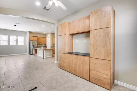 Entry Way - 4630 E Navigator Ln, Phoenix, AZ 85050 photo 1 of 1