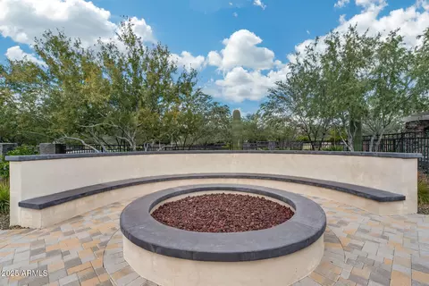 View/Area - 4630 E Navigator Ln, Phoenix, AZ 85050 photo 8 of 8