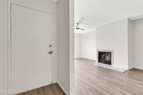 5525 E Thomas Rd #F9, Phoenix, AZ 85018 photo 14