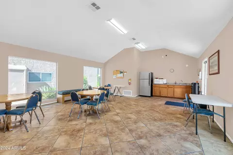 5525 E Thomas Rd #F9, Phoenix, AZ 85018 photo 18
