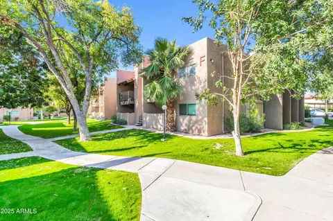 5525 E Thomas Rd #F9, Phoenix, AZ 85018 photo 8