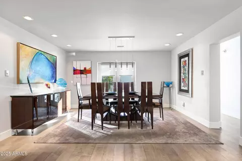 Dining - 4435 N 35th St, Phoenix, AZ 85018 photo 1 of 2