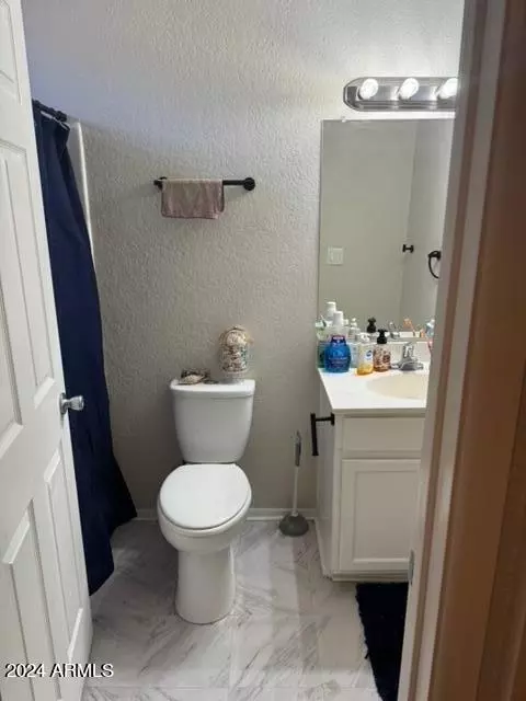 Bath - 1336 E Mountain View Rd #202, Phoenix, AZ 85020 photo 1 of 5
