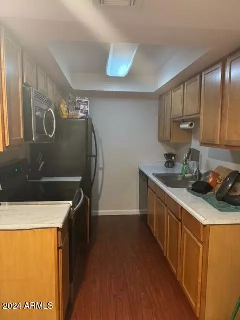 Kitchen - 1336 E Mountain View Rd #202, Phoenix, AZ 85020 photo 1 of 2