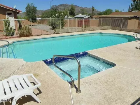 Exterior - 1336 E Mountain View Rd #202, Phoenix, AZ 85020 photo 4 of 5