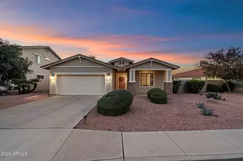 6710 S Seton Ave, Gilbert, AZ 85298