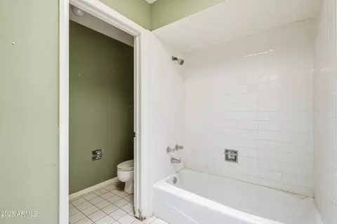 Bath - 2734 E Purdue Ave, Phoenix, AZ 85028 photo 5 of 5