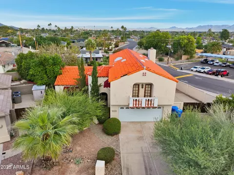 View/Area - 2734 E Purdue Ave, Phoenix, AZ 85028 photo 1 of 9