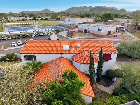 View/Area - 2734 E Purdue Ave, Phoenix, AZ 85028 photo 4 of 9