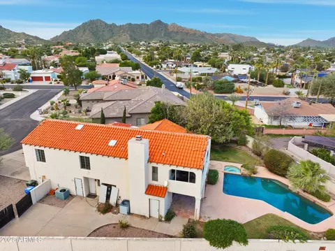 View/Area - 2734 E Purdue Ave, Phoenix, AZ 85028 photo 8 of 9