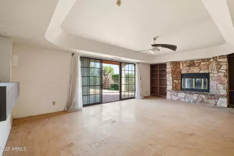 Living - 2734 E Purdue Ave, Phoenix, AZ 85028 photo 3 of 7
