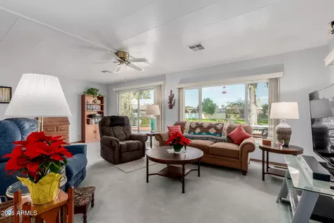 9422 E Lakeside Dr, Sun Lakes, AZ 85248