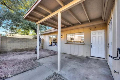 Exterior - 2128 E Dunbar Dr, Tempe, AZ 85282 photo 3 of 5