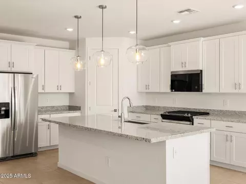 22596 W Pontiac Dr, Surprise, AZ 85387
