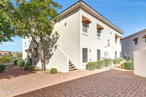 2950 W Louise Dr #206, Phoenix, AZ 85027