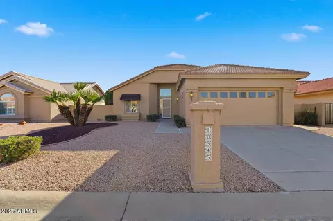 10545 E Halley Dr, Sun Lakes, AZ 85248