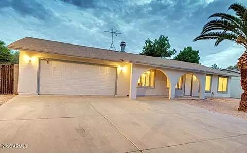 3427 W Peppertree Ln, Chandler, AZ 85226