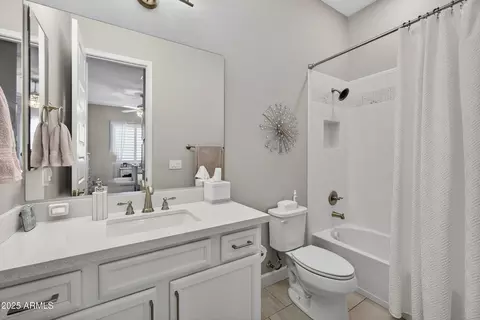 Bath - 3157 E La Costa Ct, Gilbert, AZ 85298 photo 5 of 6