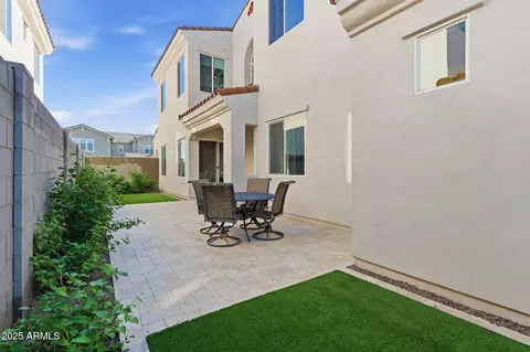 Exterior - 2142 W Hide Trl, Phoenix, AZ 85085 photo 5 of 10