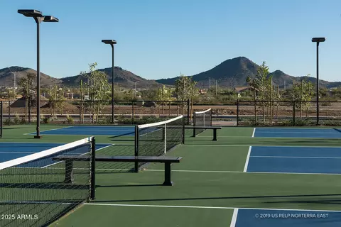 View/Area - 2142 W Hide Trl, Phoenix, AZ 85085 photo 11 of 33
