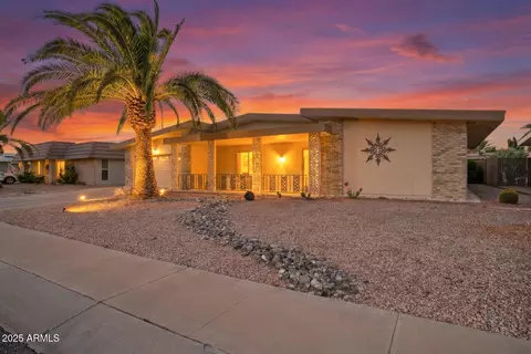 10902 W Welk Dr, Sun City, AZ 85373