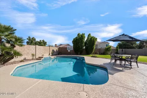 Exterior - 14879 S 43rd Pl, Phoenix, AZ 85044 photo 5 of 10