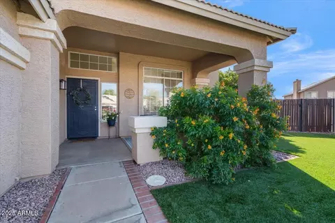 Exterior - 14879 S 43rd Pl, Phoenix, AZ 85044 photo 7 of 10