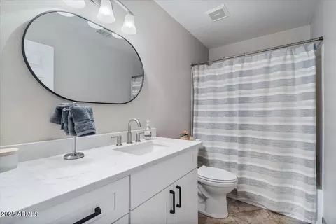 Bath - 14879 S 43rd Pl, Phoenix, AZ 85044 photo 5 of 5