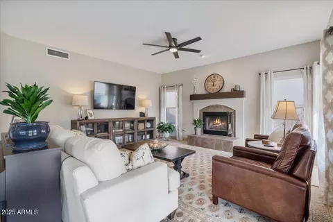 Living - 14879 S 43rd Pl, Phoenix, AZ 85044 photo 3 of 4