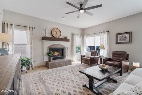 Living - 14879 S 43rd Pl, Phoenix, AZ 85044 photo 2 of 4