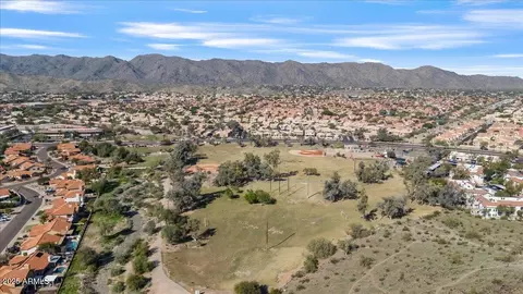 View/Area - 14879 S 43rd Pl, Phoenix, AZ 85044 photo 9 of 13