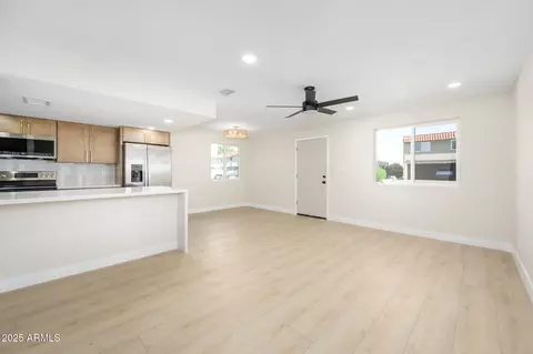 Living - 4760 E Moreland St, Phoenix, AZ 85008 photo 1 of 4