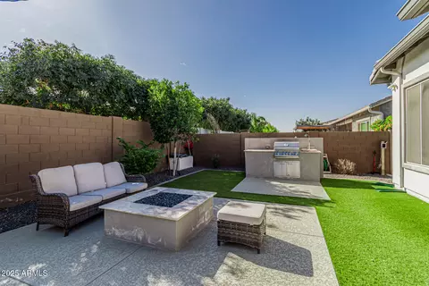 Exterior - 10321 E Seismic Ave, Mesa, AZ 85212 photo 4 of 9