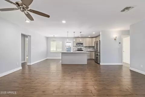 2439 E Minnezona Ave, Phoenix, AZ 85016 photo 6