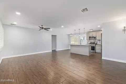 2439 E Minnezona Ave, Phoenix, AZ 85016 photo 7