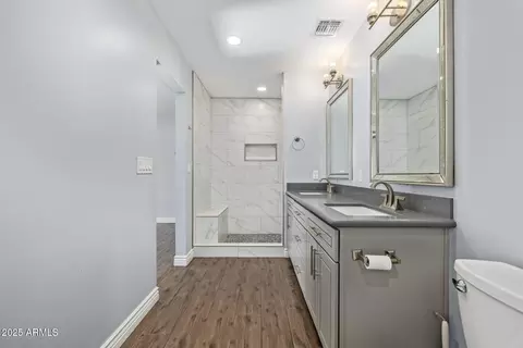 2439 E Minnezona Ave, Phoenix, AZ 85016 photo 12