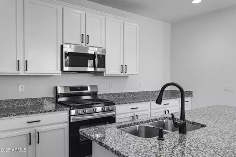 Kitchen - 8250 E Inverness Ave, Mesa, AZ 85209 photo 1 of 2