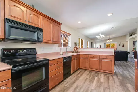 Kitchen - 11019 N 154th Ln, Surprise, AZ 85379 photo 3 of 4