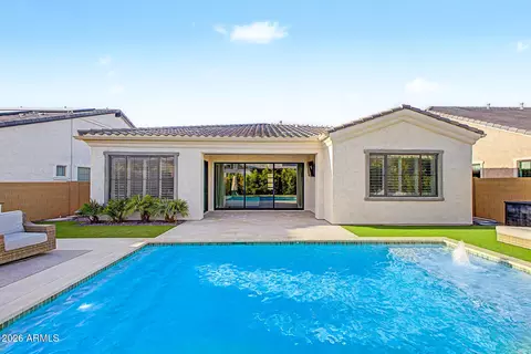 Exterior - 2279 E Warbler Rd, Gilbert, AZ 85297 photo 6 of 15