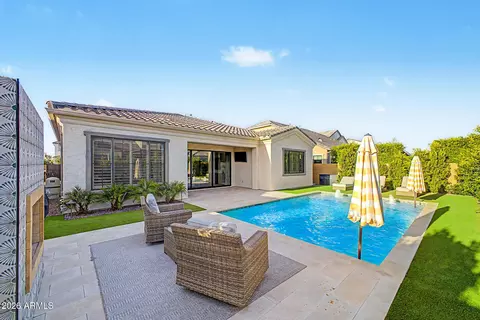 Exterior - 2279 E Warbler Rd, Gilbert, AZ 85297 photo 5 of 15