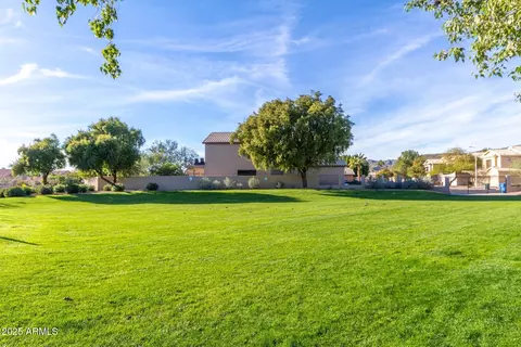 Exterior - 2702 E Cathedral Rock Dr, Phoenix, AZ 85048 photo 7 of 8