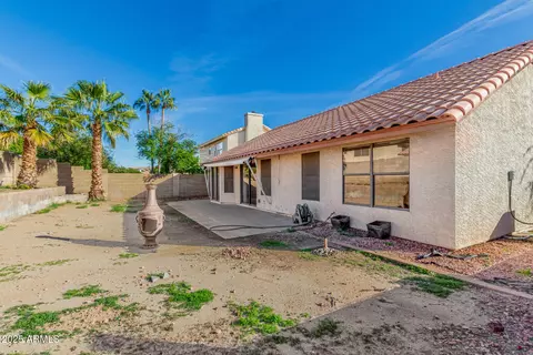 Exterior - 2702 E Cathedral Rock Dr, Phoenix, AZ 85048 photo 3 of 8